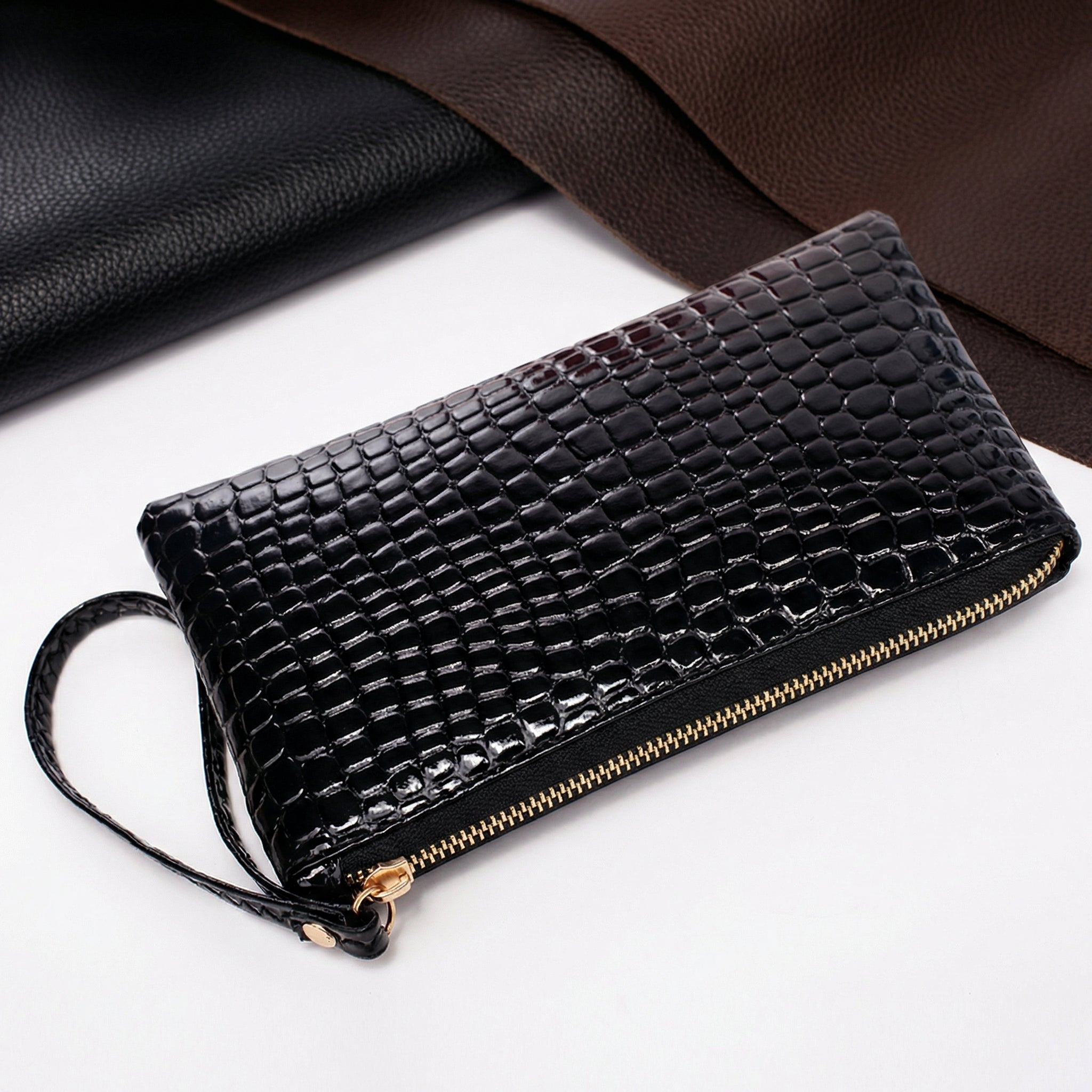 VISAGE - CROCODILE LEATHER WALLET